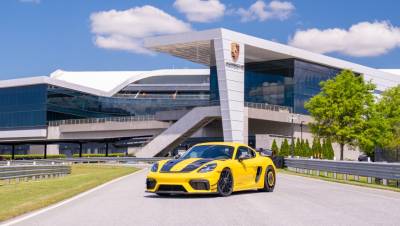 Kit developed to optimize the track performance of the 718 Cayman GT4 RS