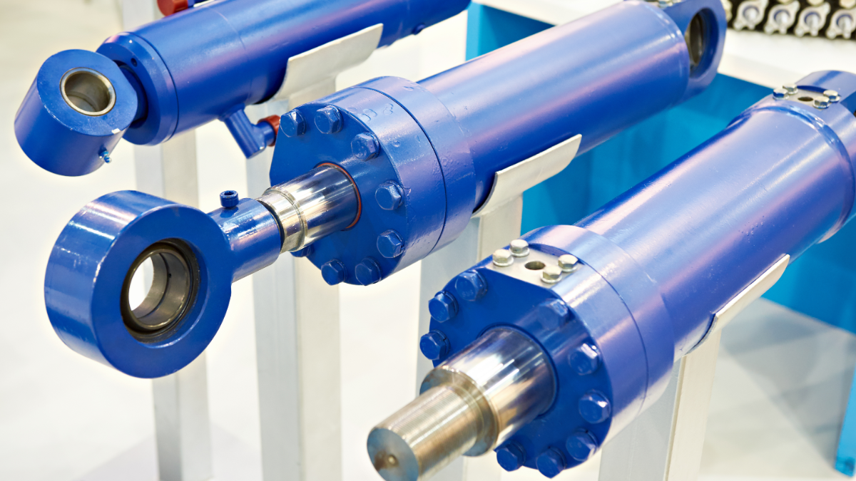 Corrective Leak Maintenance on a Telescopic Hydraulic Cylinder: Educational Guide
